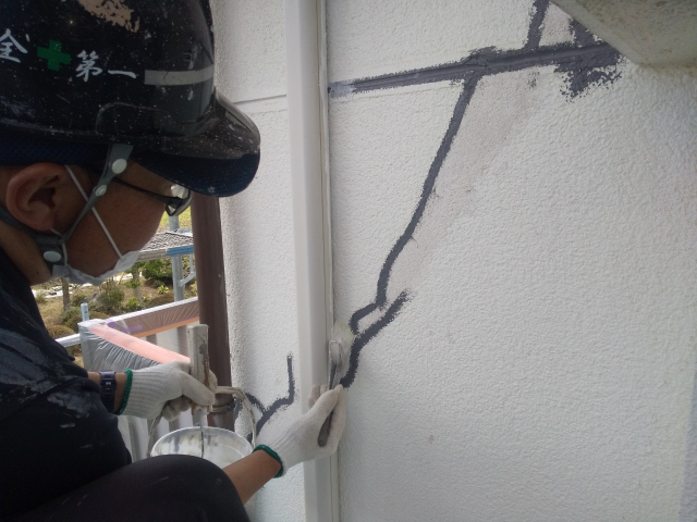 外壁塗装下塗り